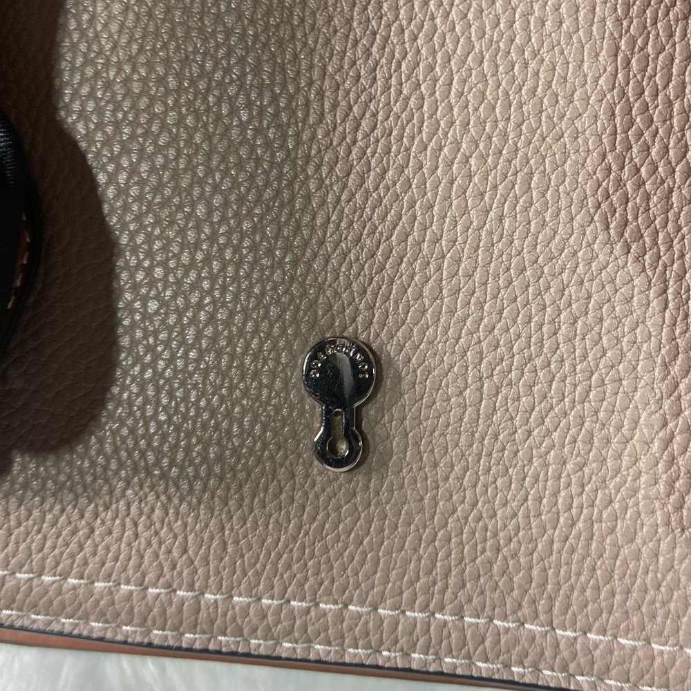 Purse - Picture 2 of 4